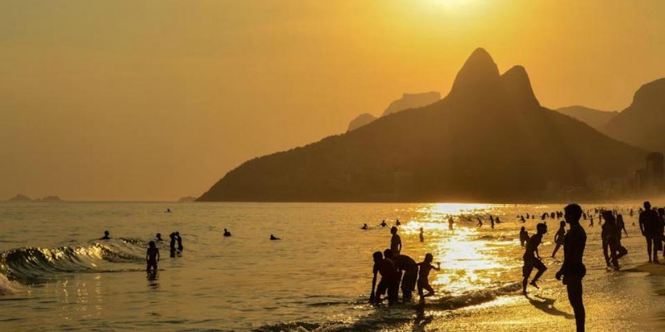 Pôr do Sol na Praia do Arpoador